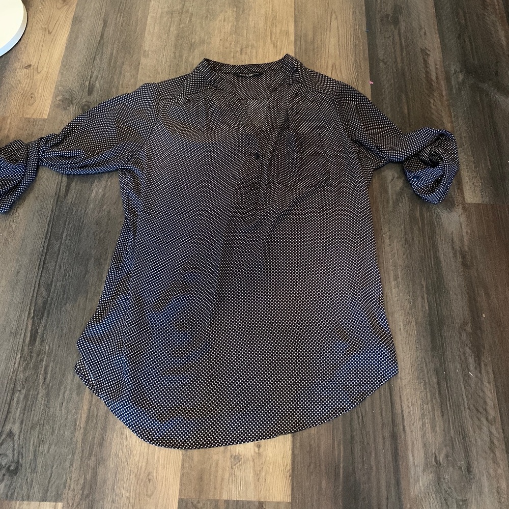 Zac and Rachel convertible sleeve‎ blouse. Worn 2x